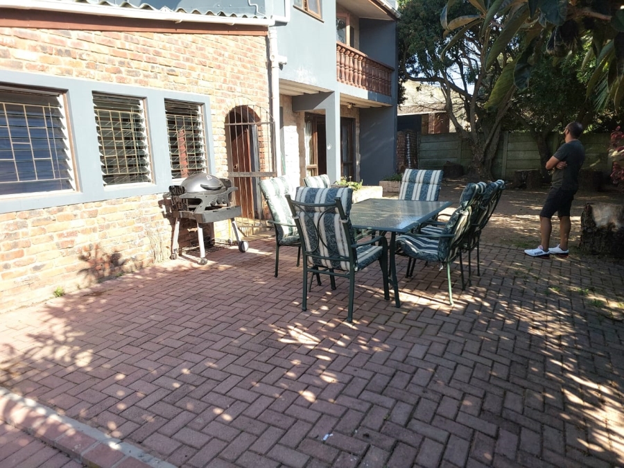 4 Bedroom Property for Sale in Heiderand Western Cape